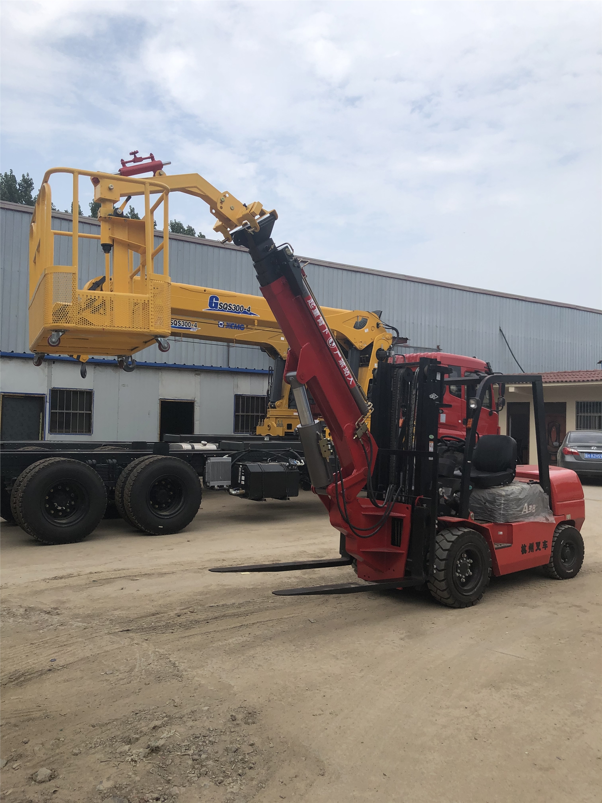 6噸與7噸叉車直臂吊、飛臂吊廠家價格解析及園林用叉車租賃指南